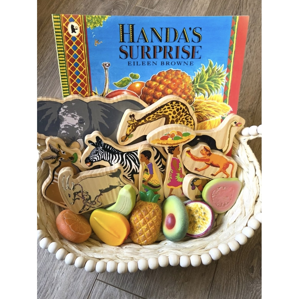 Personnages en bois de l'histoire « La surprise de Handa » (lot/10)