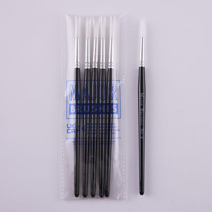 Pinceaux en poils synthétiques manche noir (lot/50) - assortiment de tailles