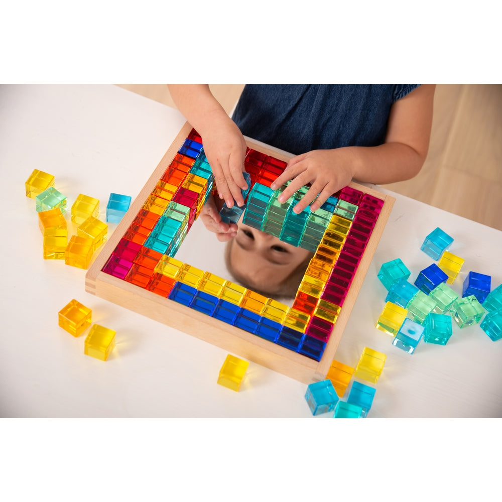 Plateau miroir avec cubes translucides