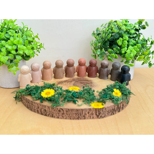 Petits personnages des terres (lot/10)