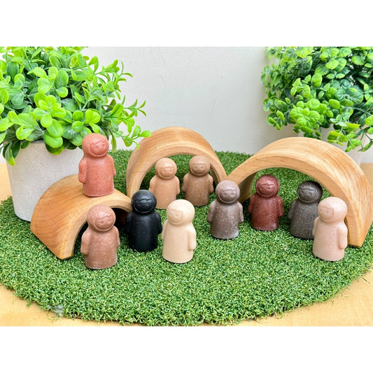Petits personnages des terres (lot/10)