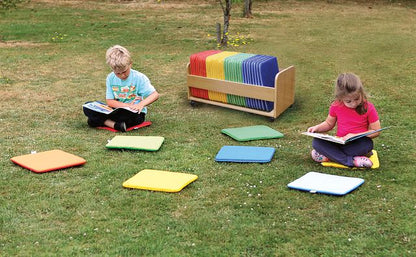 Chariot avec 32 coussins carrés