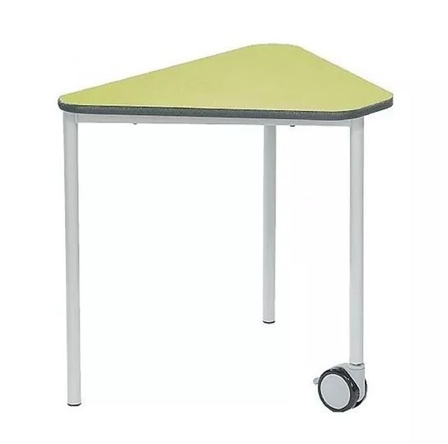Table Segga avec roulette