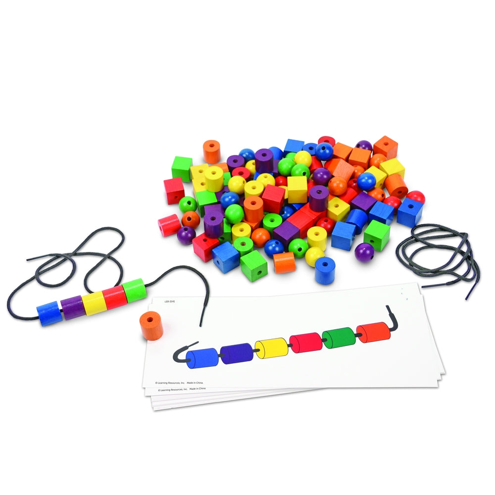 Ensemble de perles et cartes à motifs